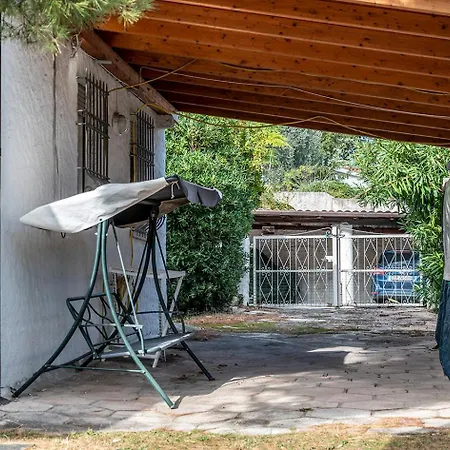 Singola, Quadrilocale Con Giardino A Apartmán