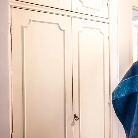 Singola, Quadrilocale Con Giardino A Apartmán *