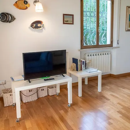 Apartmán Singola, Quadrilocale Con Giardino A