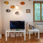 N269 - Singola, Quadrilocale Con Giardino A アパート *