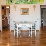 N269 - Singola, Quadrilocale Con Giardino A ヌマーナ
