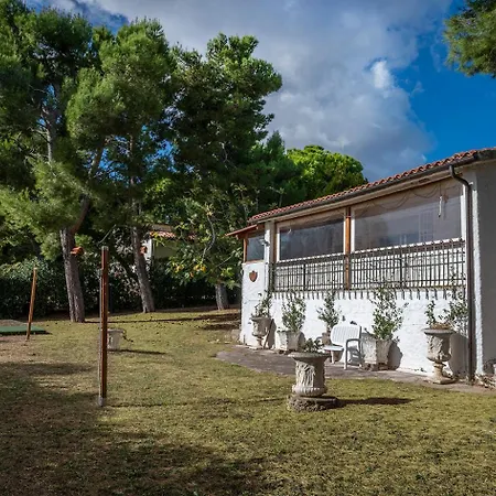 Singola, Quadrilocale Con Giardino A Lägenhet Numana